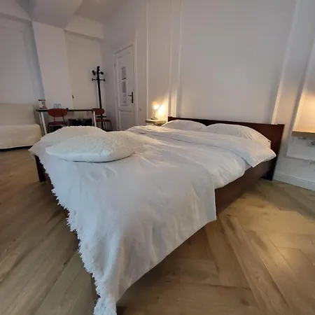 New Times Appartement Boekarest